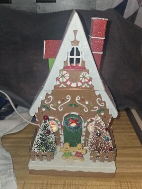 Festive Gingerbread House Holiday Wax Warmer